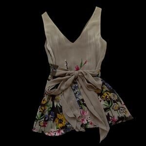 BCBGMAXAZRIA Women’s Sleeveless Blouse Size S Beige Floral Print Waist Tie Top